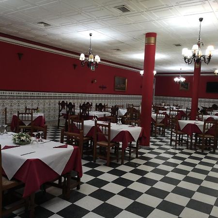 Hostal El Camionero Burguillos Del Cerro 외부 사진