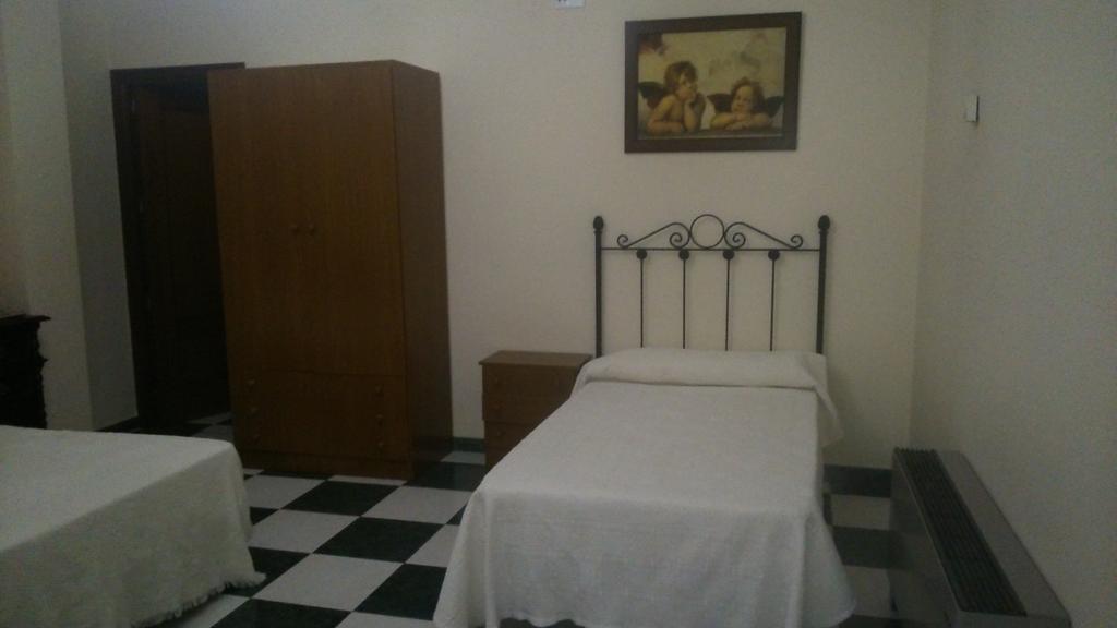Hostal El Camionero Burguillos Del Cerro 객실 사진