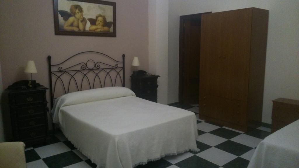 Hostal El Camionero Burguillos Del Cerro 객실 사진