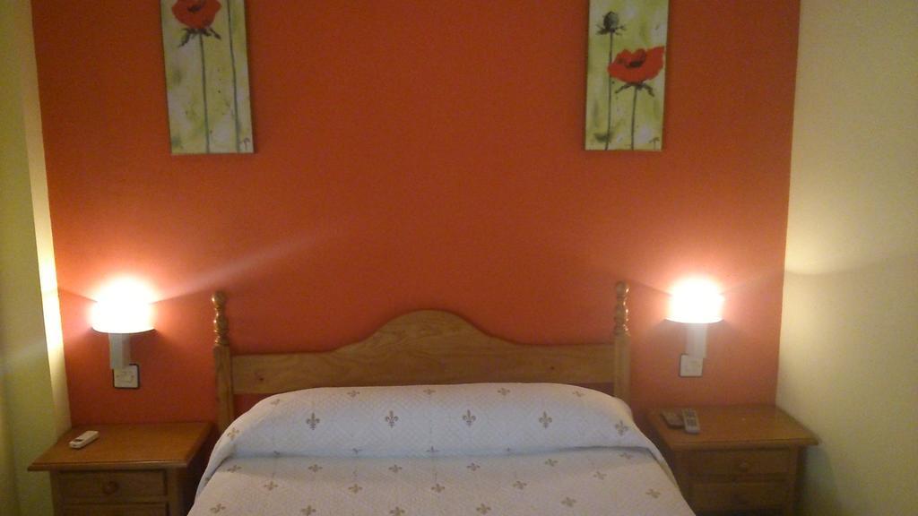 Hostal El Camionero Burguillos Del Cerro 외부 사진